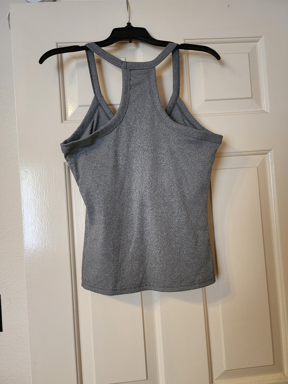 Amazon Essentials Gray Ribbed V-Neck Racerback Tank - Picture 2 of 4